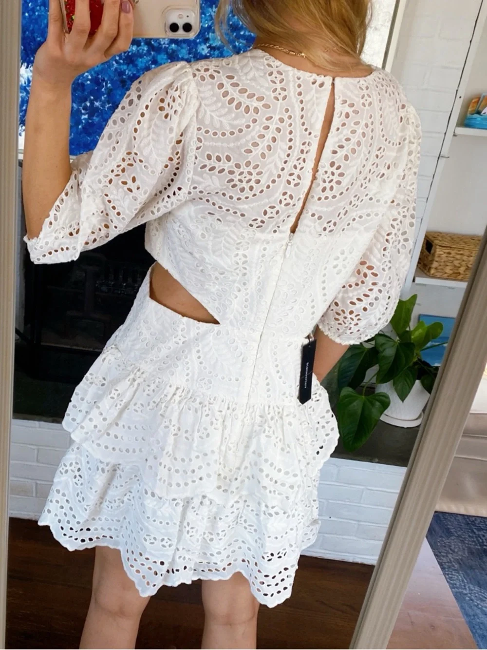 BCBGMaxAzria White Eyelet Puff Sleeve Cut Out Tiered Mini Dress! 🐚 - Picture 5 of 17